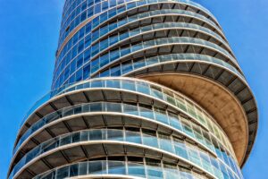 Read more about the article Commercial Real Estate Guide Earn more with Commercial Real Estate