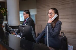 Read more about the article Delivering Great Customer Service 10 Tips