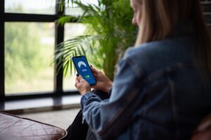 Read more about the article Finding and using Prepaid International Calling Cards for your long distance phone service.
